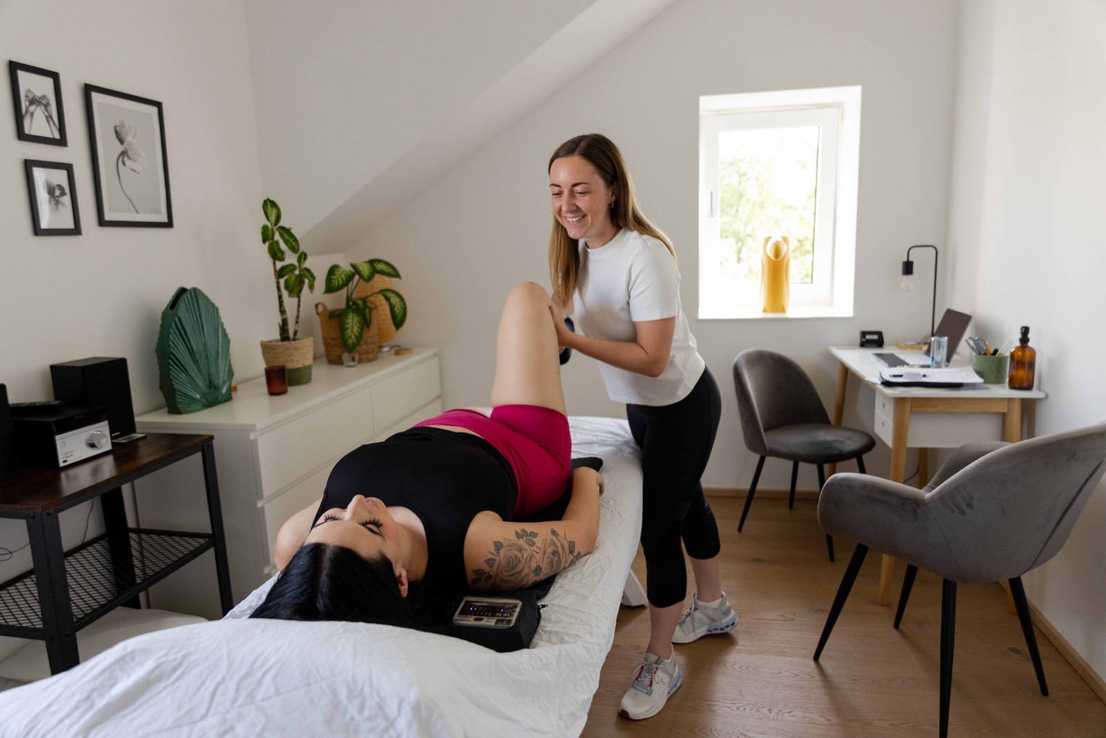 Physiotherapeutische Behandlung in der Praxis Elena Öttl