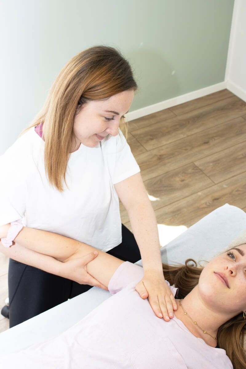 Manuelle Therapie an der Schulter